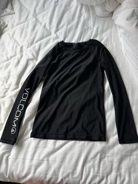 Volcom black rash guard